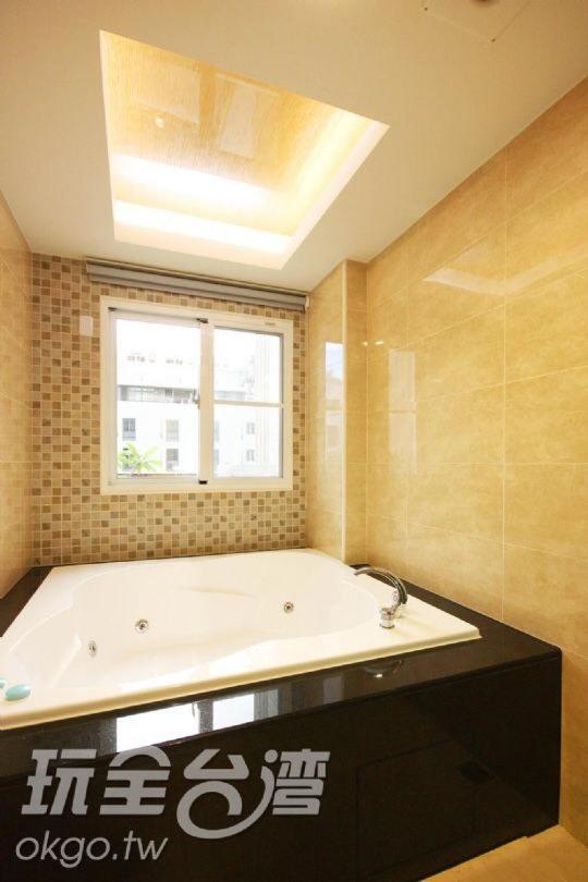 Bed and Breakfast Bay House Donggang Exterior foto